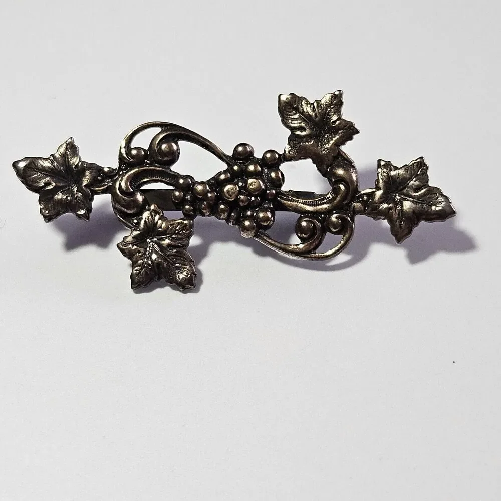 Brass Colored Grape Vine Vintage Brooch